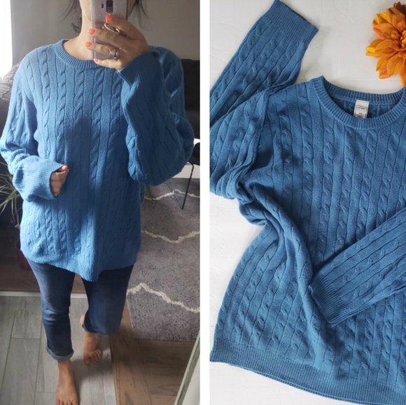 Old Navy Sweaters - OLD NAVY SWEATER 💎💎